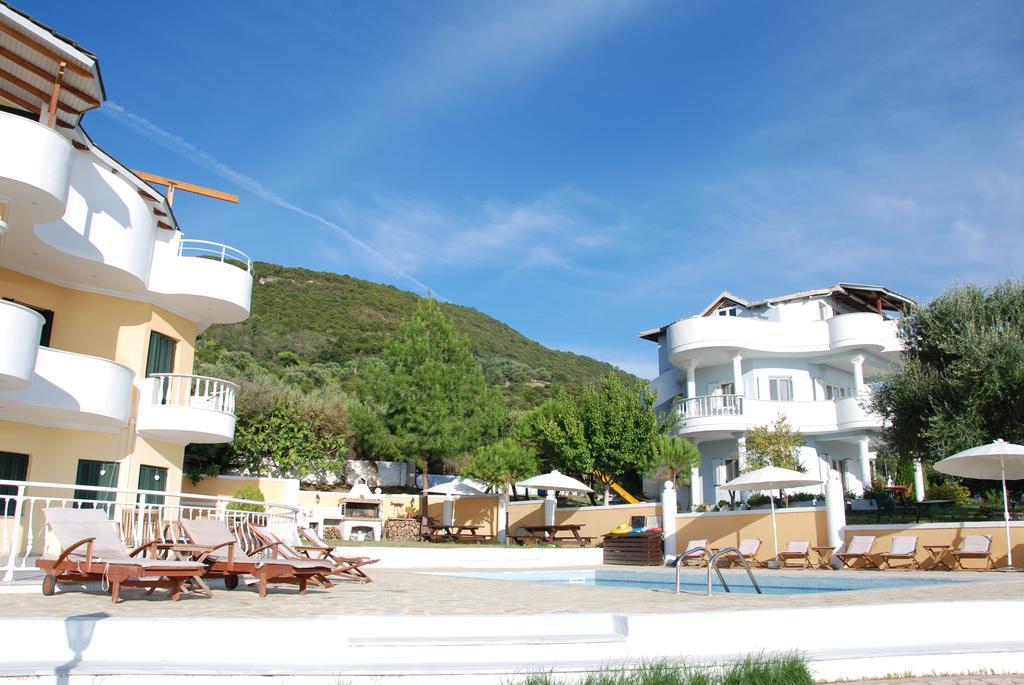 Villa Alex Ríza Exterior foto